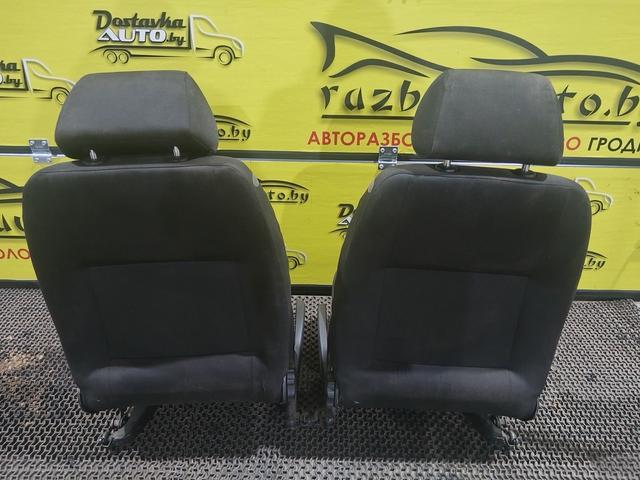 Салон (комплект сидений) 4NV0DV Volkswagen Golf undefined