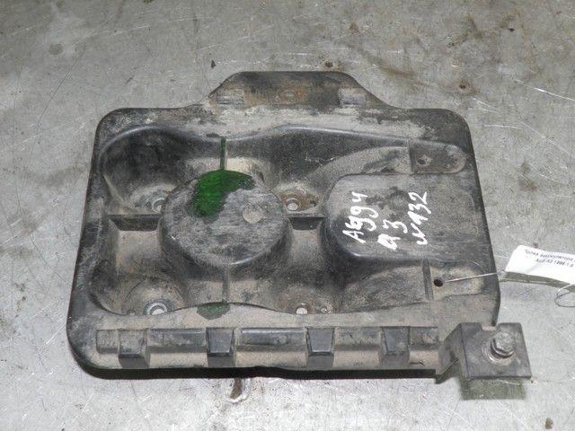 Полка аккумулятора Z5L0CW Audi A3 - Фото 1