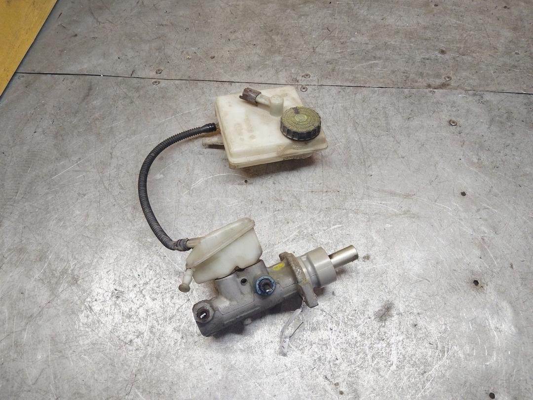 Цилиндр тормозной главный Z9QP8G Citroen Xsara Picasso