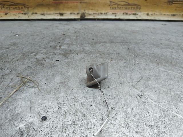 Крепление (крючок) солнцезащитного козырька 1QVXAG Peugeot 406 - Фото 2