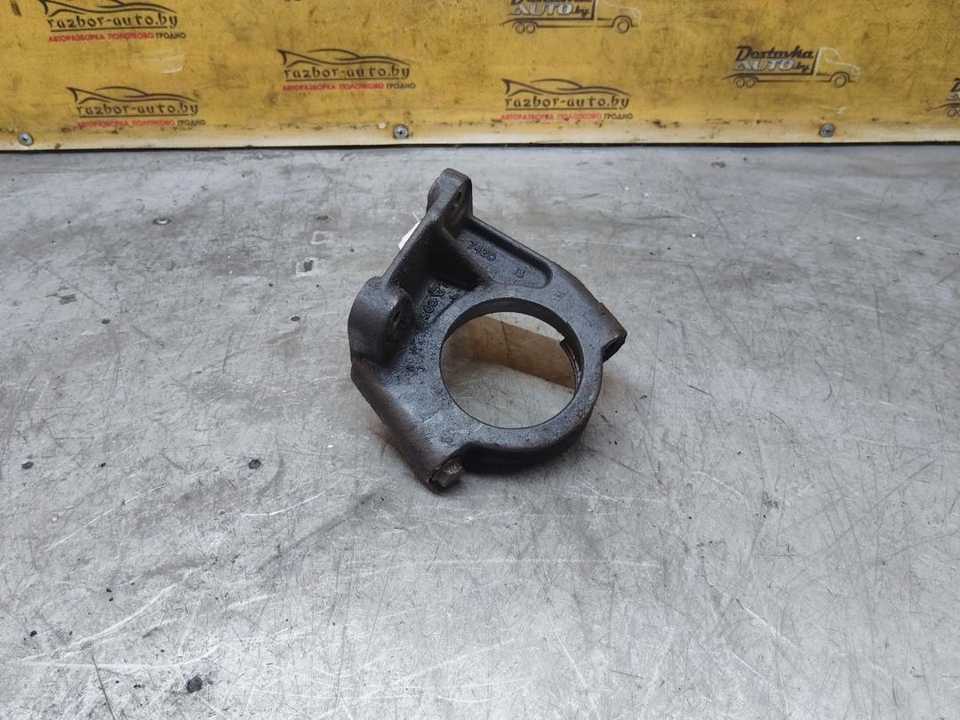 Кронштейн полуоси CC7A6F Volvo S80 - Фото 4