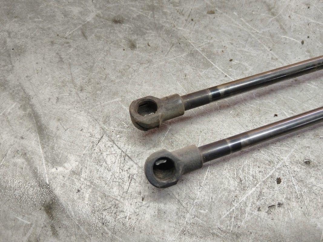 Амортизатор крышки багажника (3-5 двери) 7J9SI2 Nissan Note - Фото 2