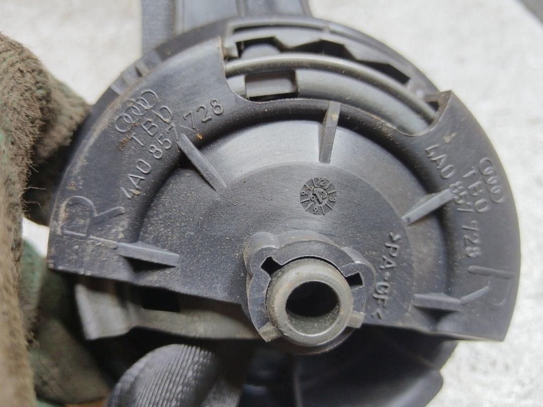 Ремень безопасности задний правый OC4H7N Audi 100 купить с доставкой