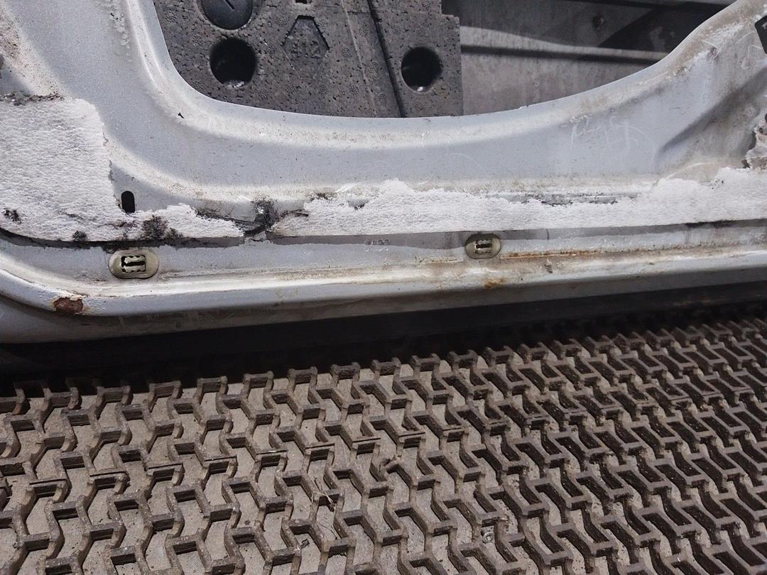 Дверь передняя левая A0P1SP Renault Laguna undefined