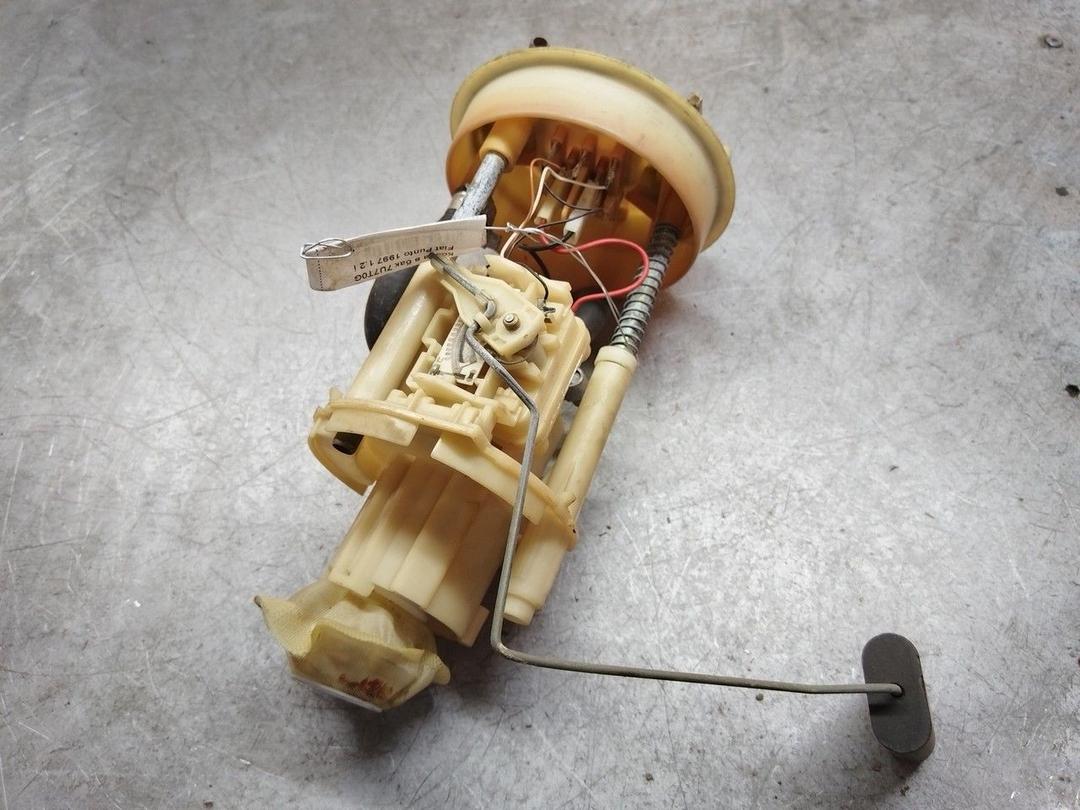 Колба в бак 7U7T0G Fiat Punto купить