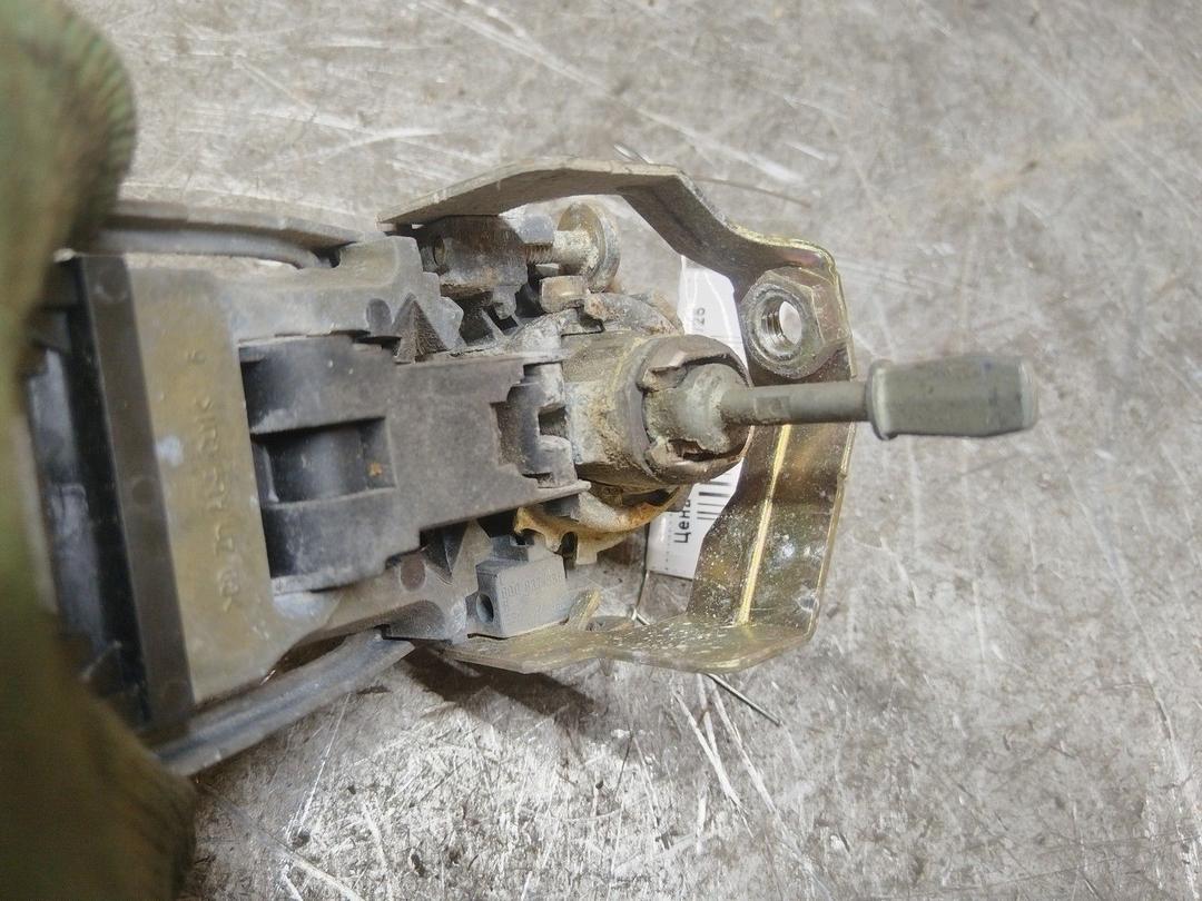 Ручка наружная передняя левая BD5ZCC Volkswagen Passat купить в магазине запчастей бу