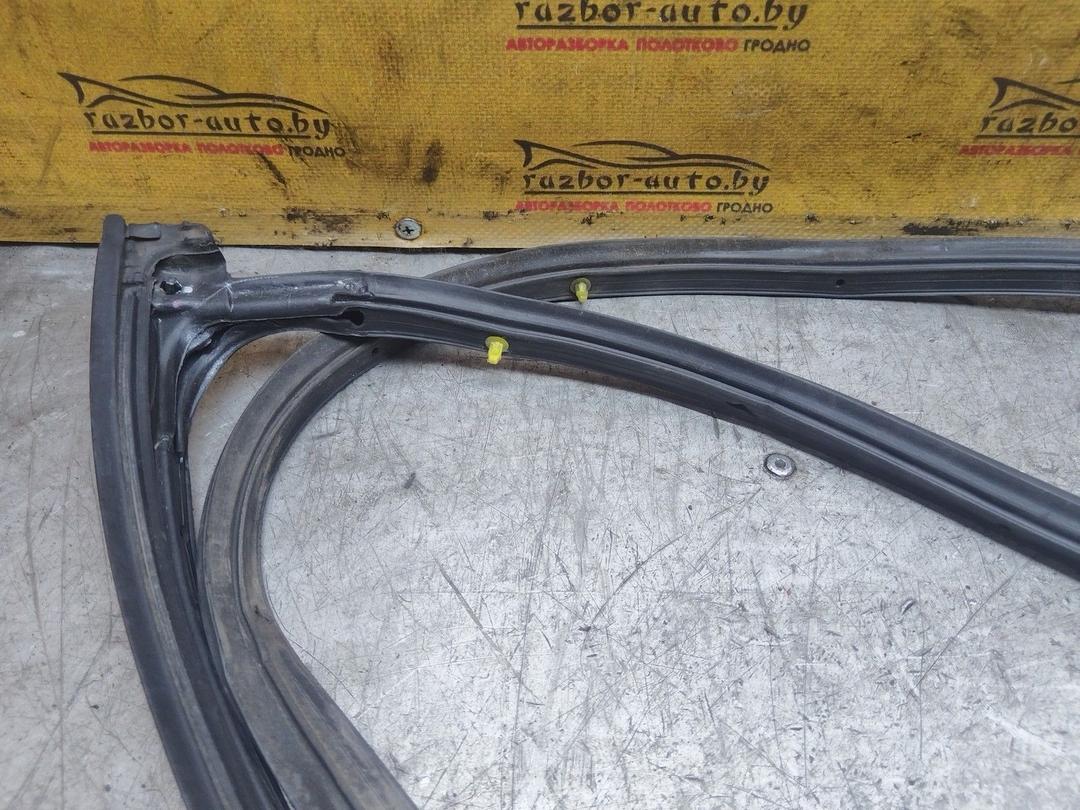 Уплотнитель двери передней левой 7UQJUG Honda Accord купить