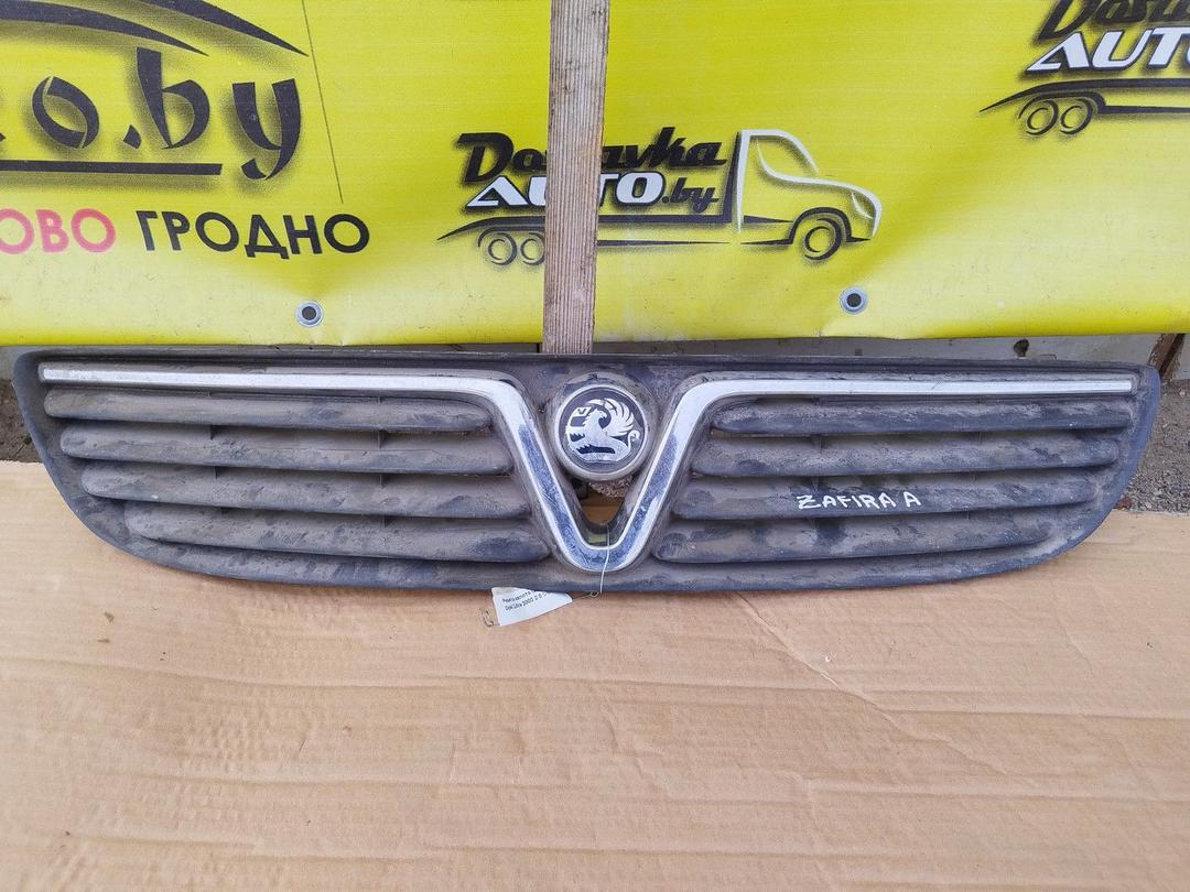 Решетка капота IJJZ1A Opel Zafira