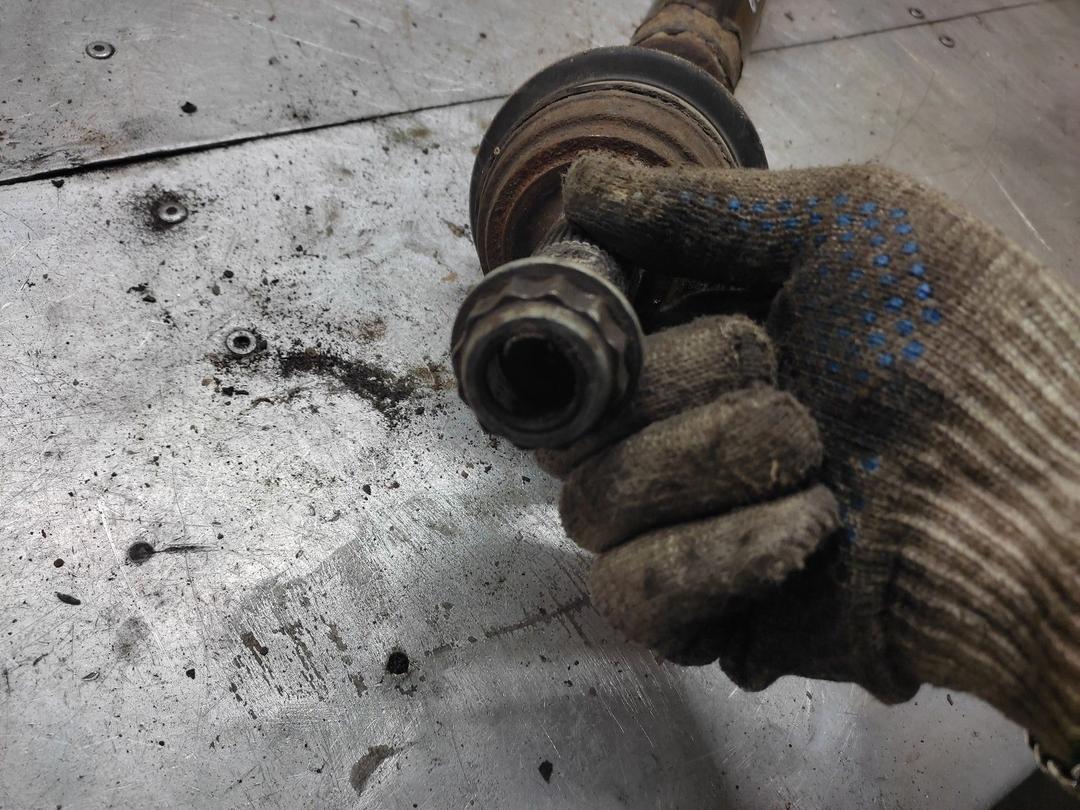 Полуось передняя правая (приводной вал, ШРУС) K709SP Audi A3 купить