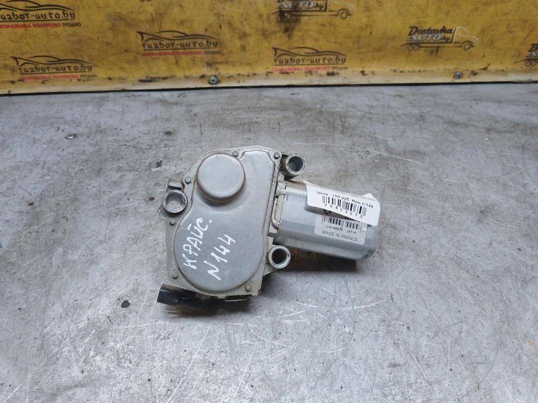 Моторчик заднего стеклоочистителя (дворника) 57UMVL Chrysler Voyager купить с доставкой