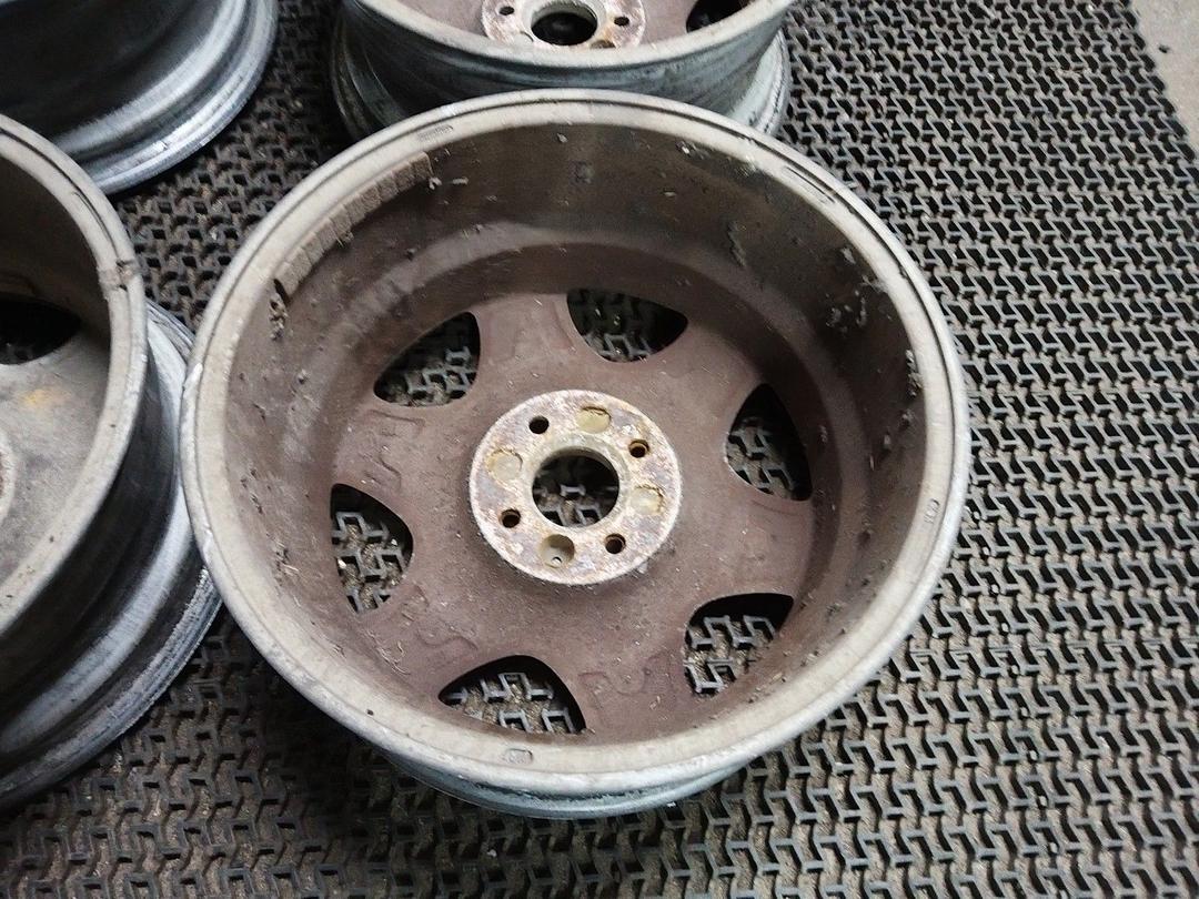 Диск литой R15, 4x100 Renault Laguna 1997 YE0MGI YE0MGI Renault Laguna undefined