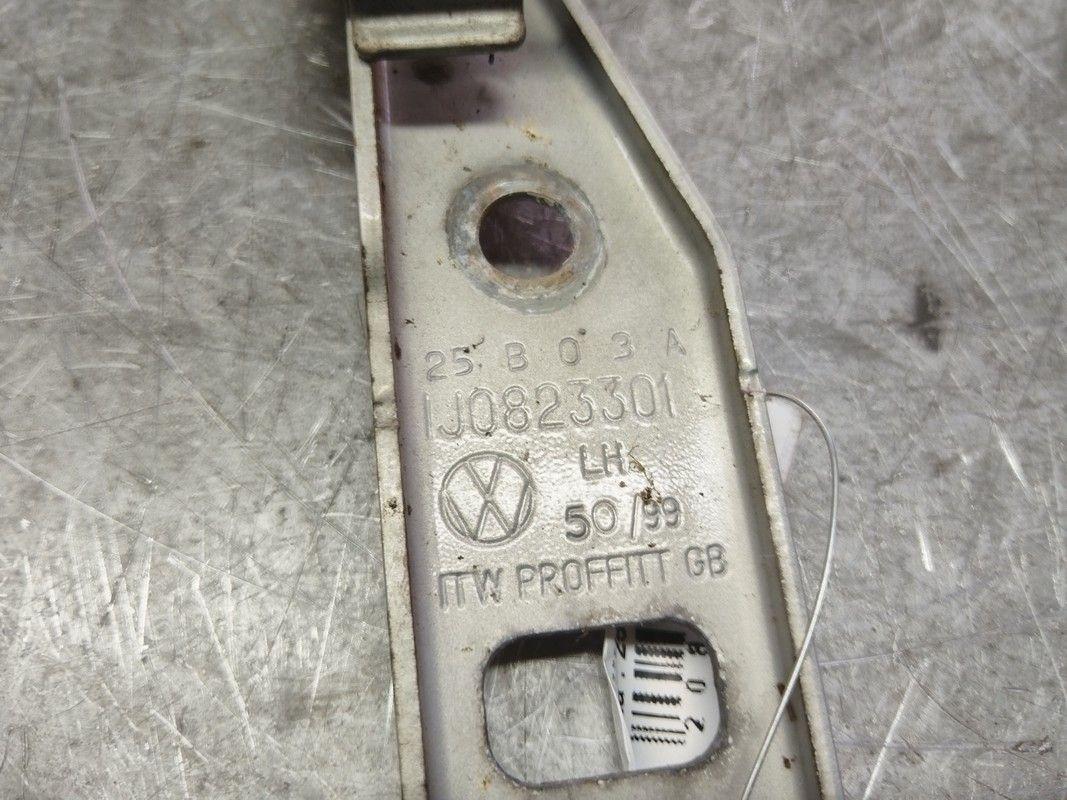 Петля капота HU5X6K Volkswagen Golf купить с доставкой