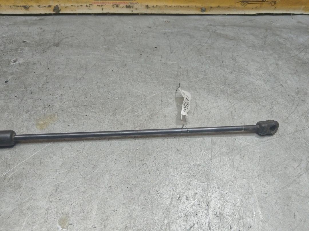 Амортизатор капота KLUTNB Volkswagen Passat купить