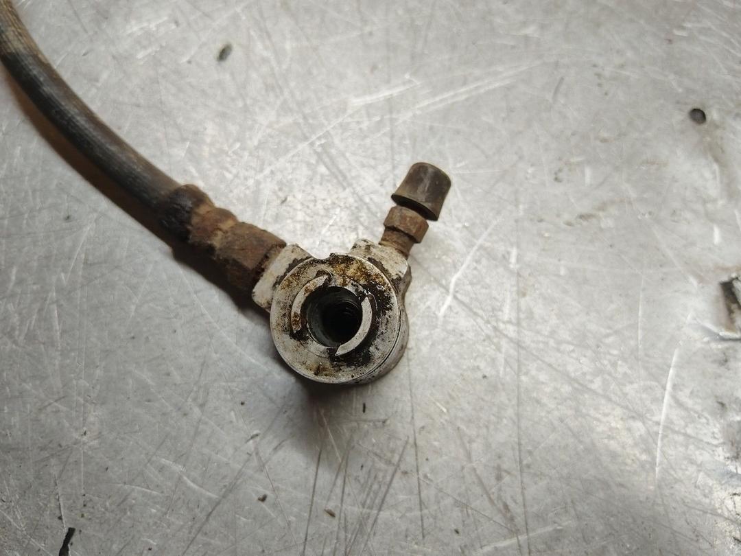 Трубка сцепления 7HA4YW Opel Astra купить