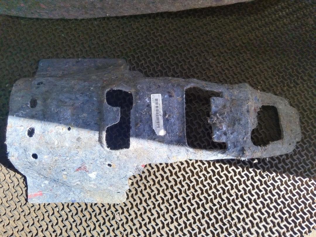 Шумоизоляция моторного отсека 819250 Ford Fusion купить с доставкой