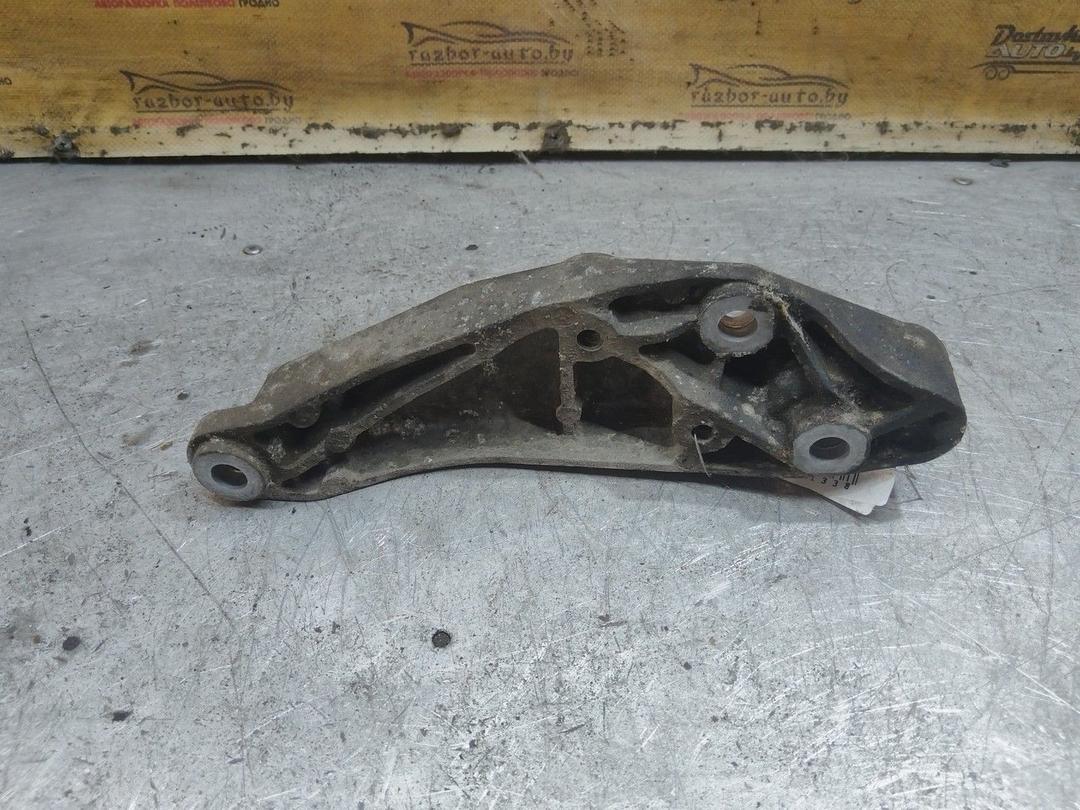 Кронштейн КПП D9G4MU Opel Astra - Фото 3