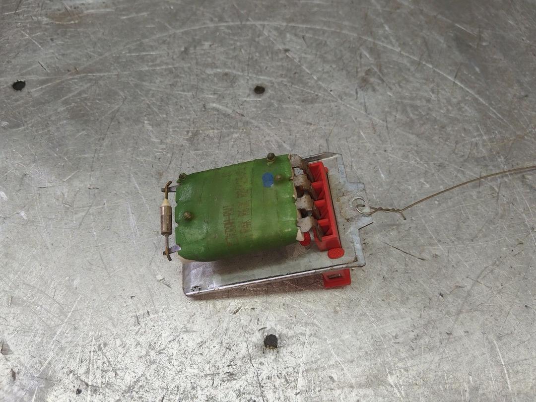 Сопротивление печки XK361K Volkswagen Passat