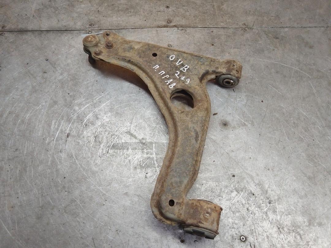 Рычаг передний правый A0J18X Opel Vectra купить в магазине запчастей бу