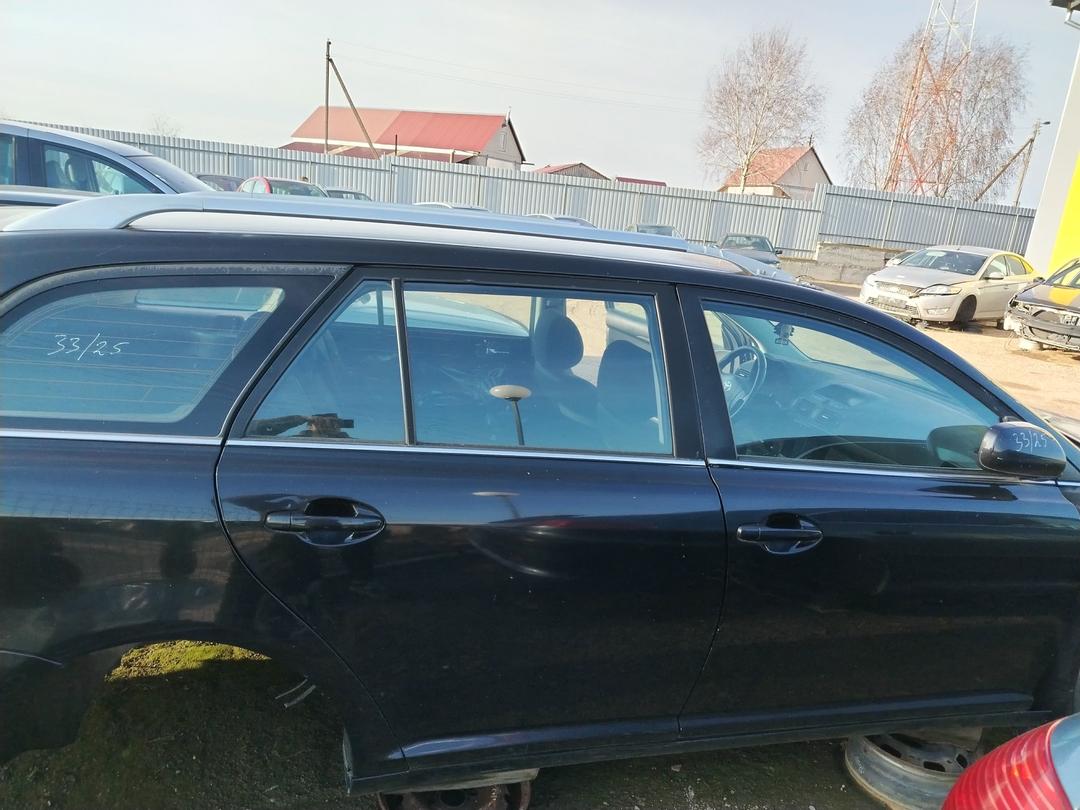 Стойка кузовная центральная правая 00LI4I Toyota Avensis