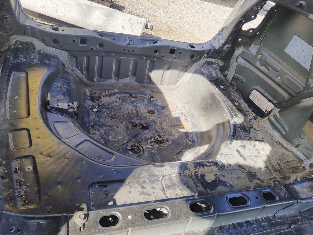 Ниша запасного колеса 0YHWPQ Toyota Avensis - Фото 4