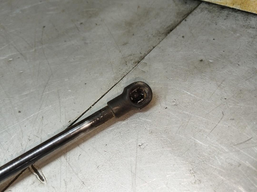 Амортизатор капота Y8ZESD Seat Alhambra купить