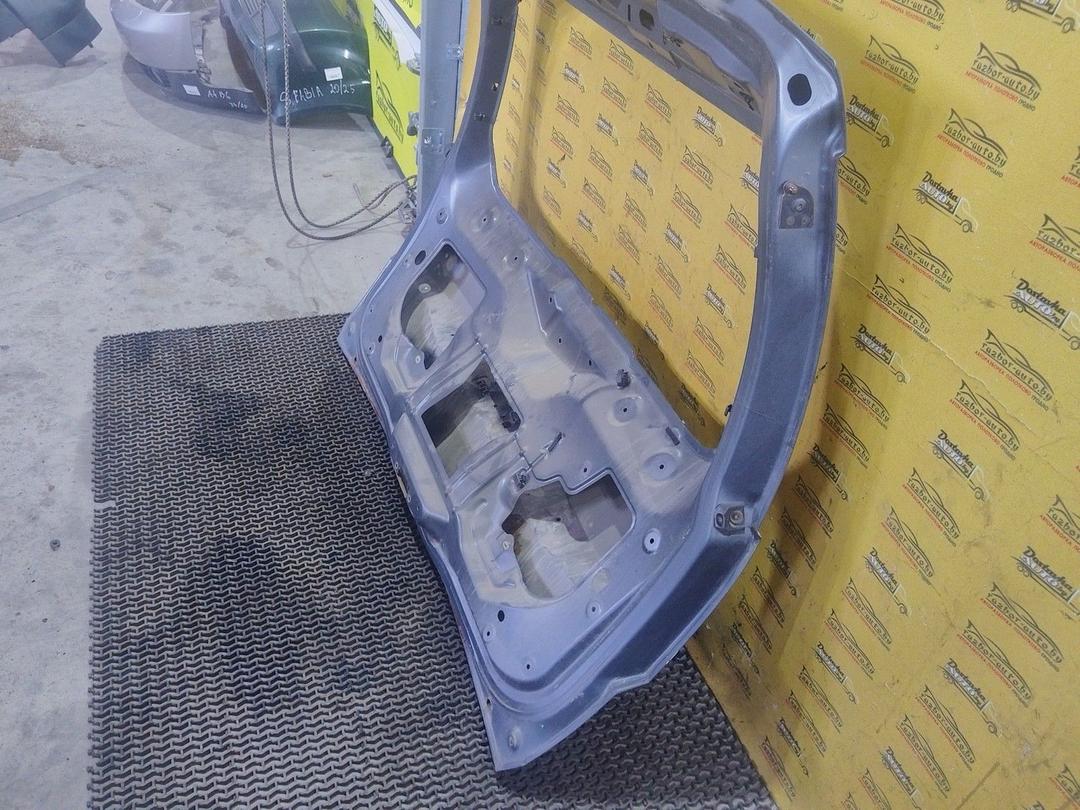 Крышка багажника (дверь 3-5) QINYOS Citroen C4 Grand Picasso купить на авторазборке
