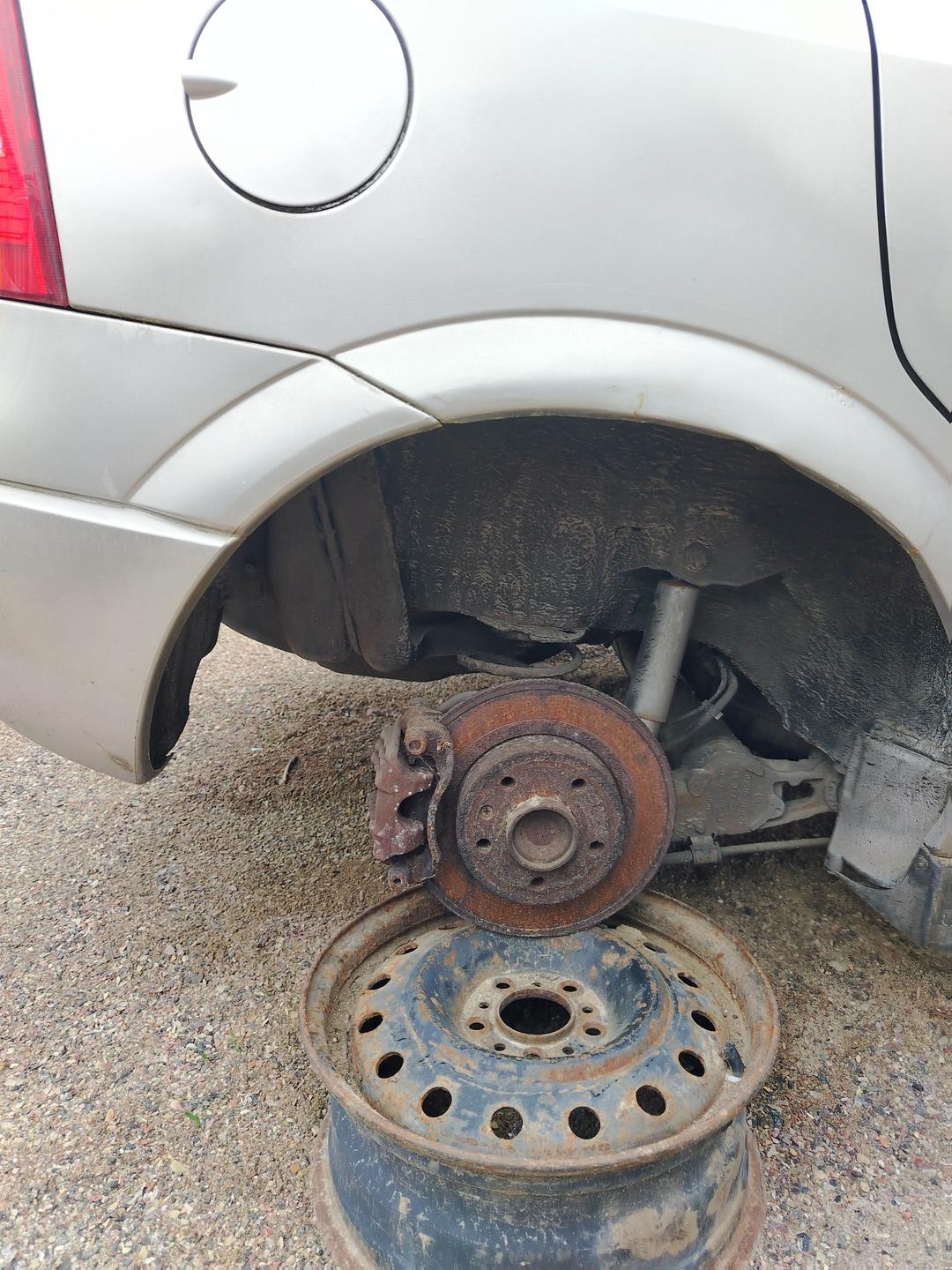 Защита арок задняя правая (подкрылок) H25C7O Opel Astra