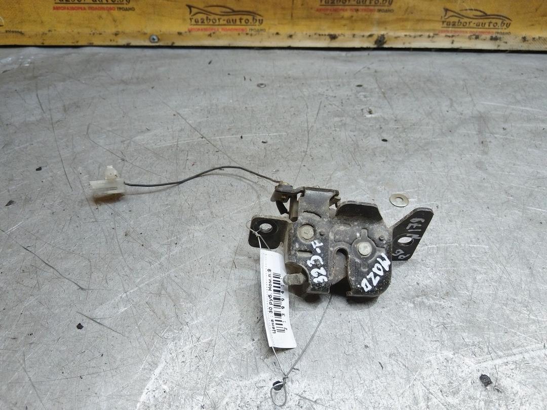 Замок багажника 4ZN16W Mazda 323