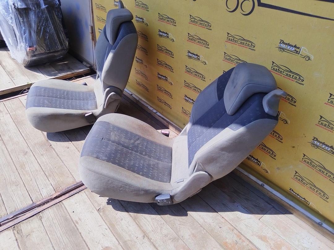 Сиденье заднее KZH6Y7 Renault Scenic undefined