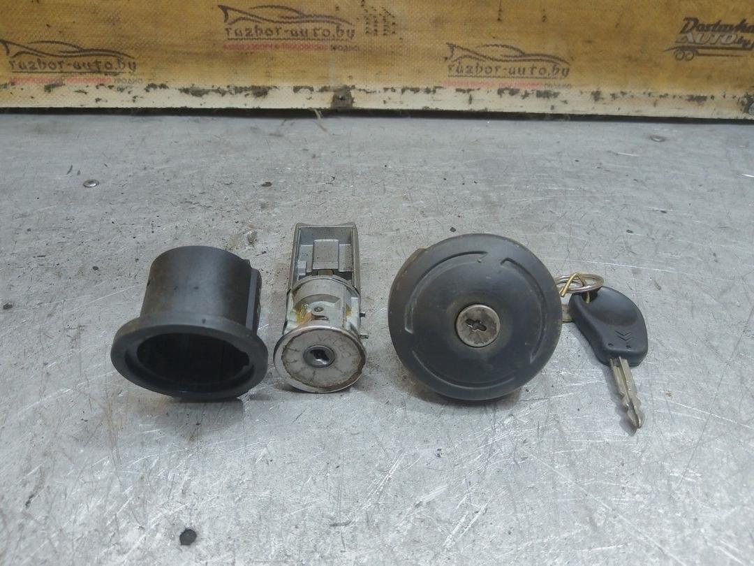 Замок зажигания L0H9IA Citroen Xsara Picasso - Фото 1