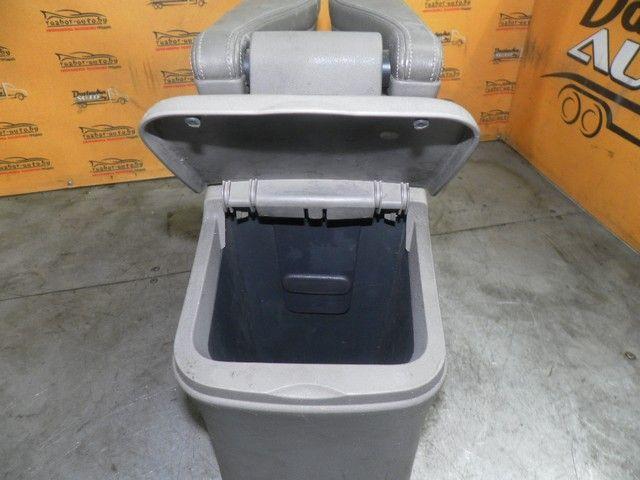 Подлокотник 68AQ2G Renault Grand Scenic купить с доставкой. Огромный выбор запчастей и марок авто. У нас есть практически все.