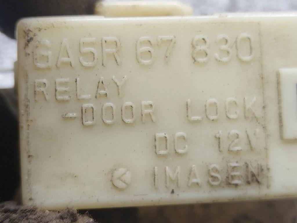 Блок управления центральным замком OE31BK Mazda Xedos 6 - Фото 5