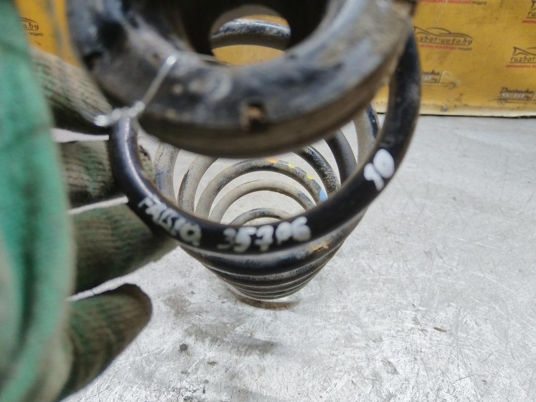 Пружина задняя ZOKTOF Skoda Fabia купить в магазине запчастей бу