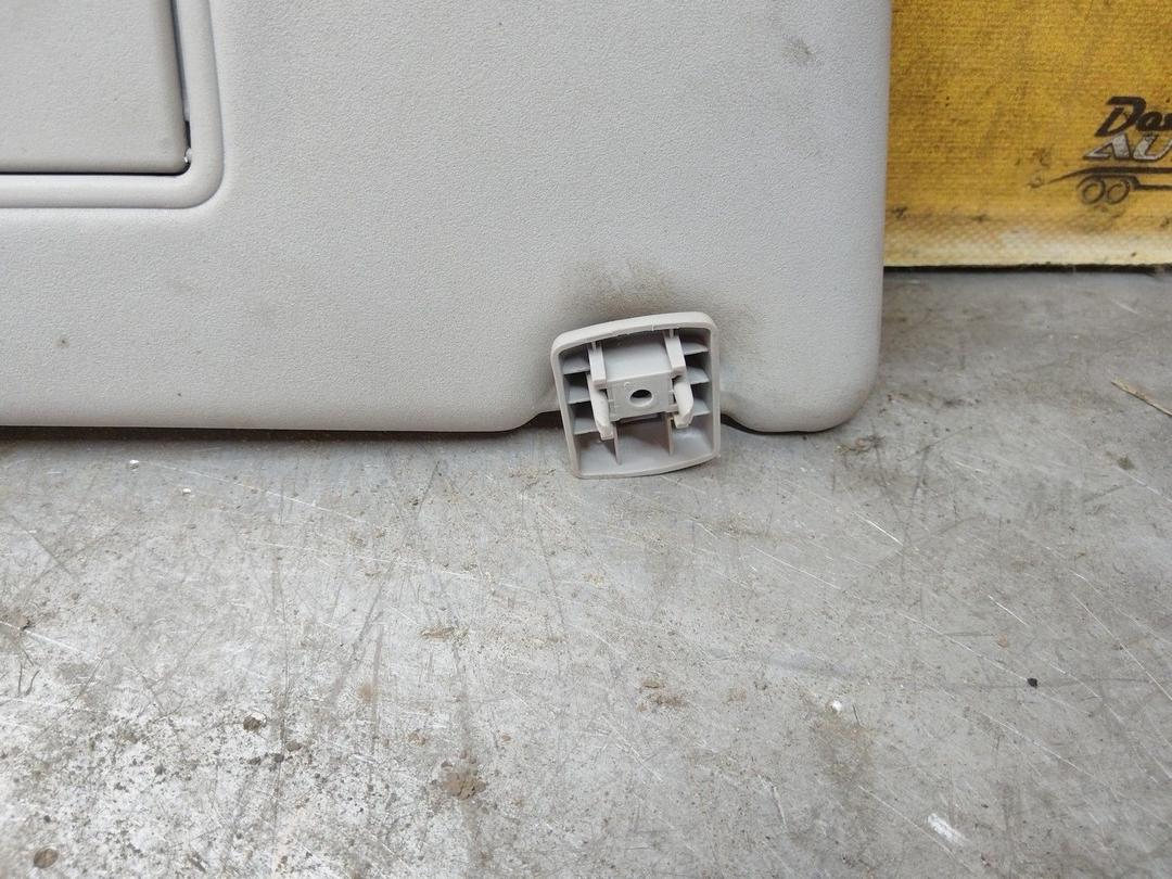 Козырек солнцезащитный YVG7ZF Ford Fiesta - Фото 4