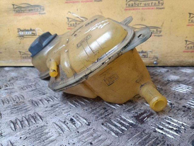 Бачок расширительный 8R46KD Audi A4 купить с доставкой