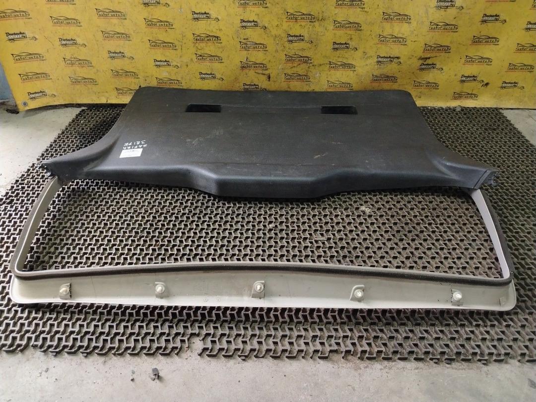 Обшивка крышки багажника Y0B9LA Opel Zafira - Фото 2