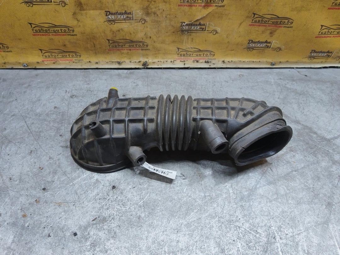 Патрубок воздушного фильтра H2FTIJ Audi 100