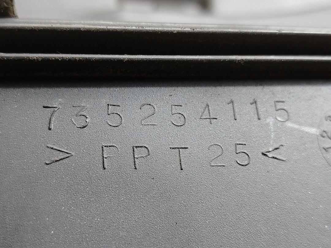 Бардачок E1ZWR2 Fiat Punto - Фото 6