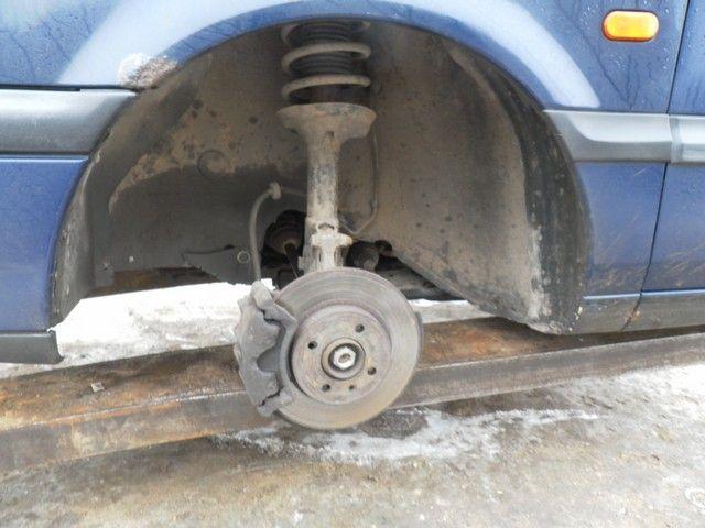 Защита арок передняя левая (подкрылок) CWCI8W Volkswagen Passat