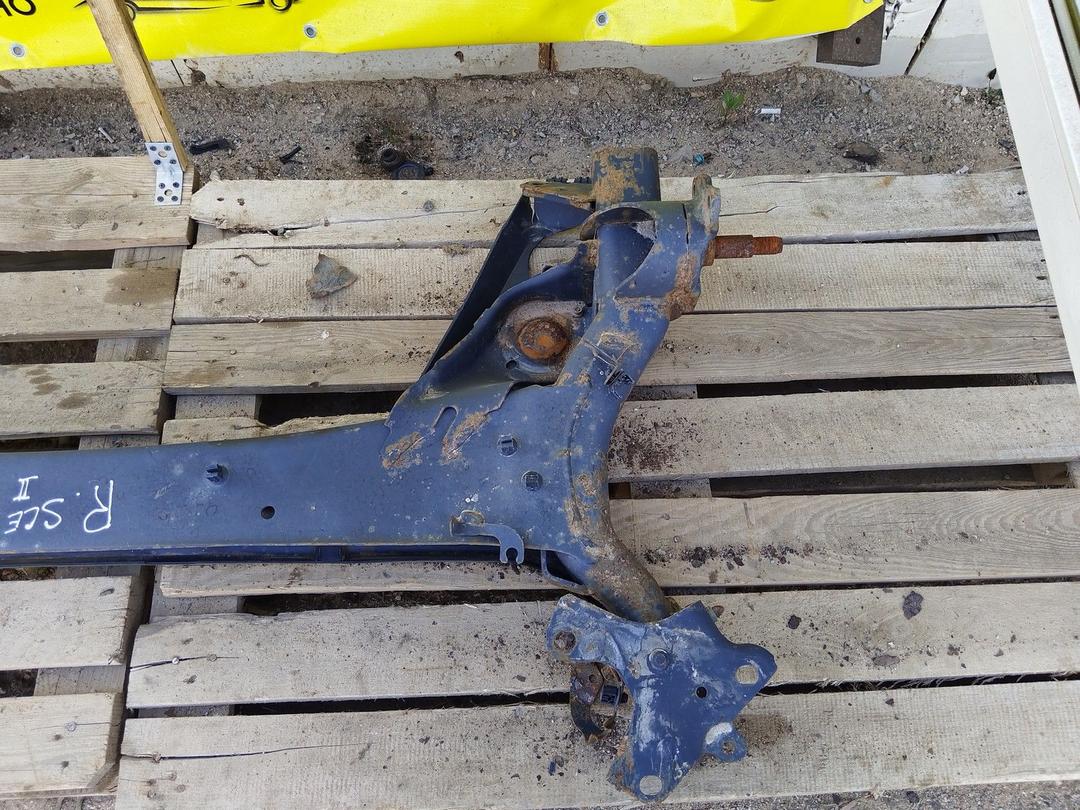 Балка подвески задняя UIO5AG Renault Scenic купить в магазине запчастей бу