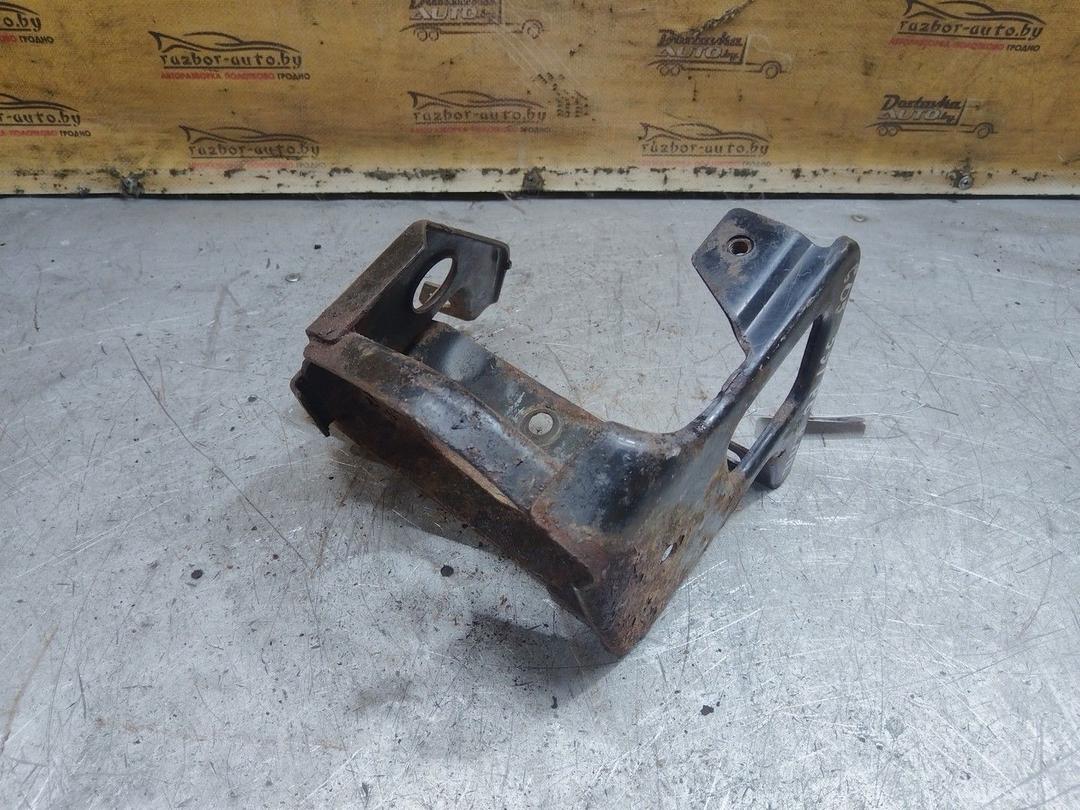 Кронштейн КПП UMQMOS Peugeot 605 - Фото 2