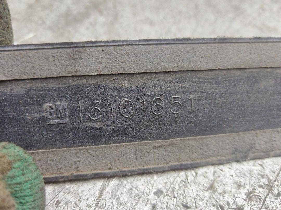 Молдинг двери задней правой 36ZNB1 Opel Vectra купить в магазине запчастей бу