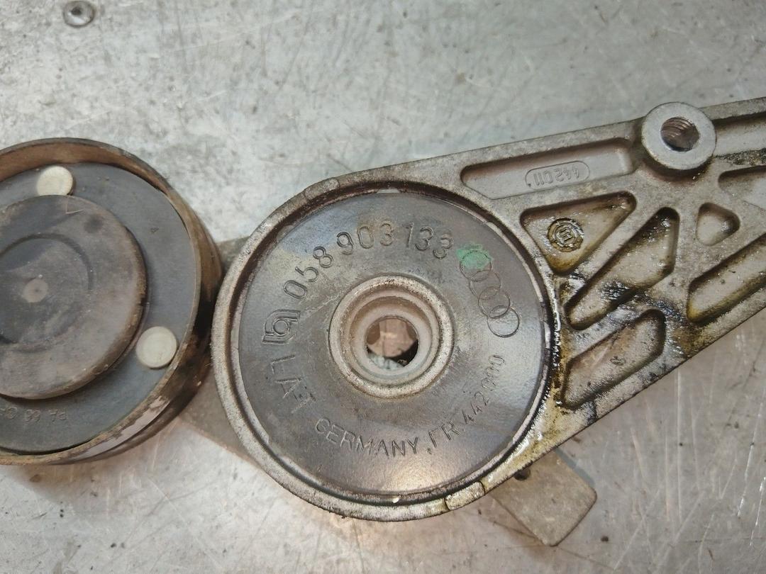 Натяжитель ремня генератора PA24A9 Volkswagen Passat - Фото 4