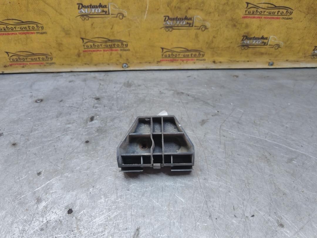 Кронштейн крепления бампера заднего 618T49 Toyota Avensis купить на авторазборке