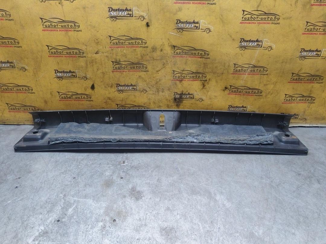 Накладка замка багажника C8QSC7 Toyota Corolla - Фото 3