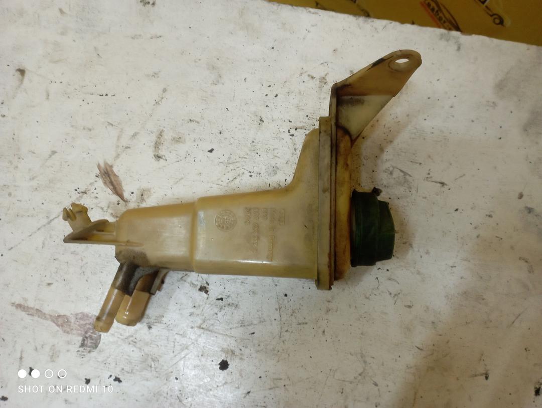 Бачок гидроусилителя 3N0ZPD Volkswagen Passat - Фото 4