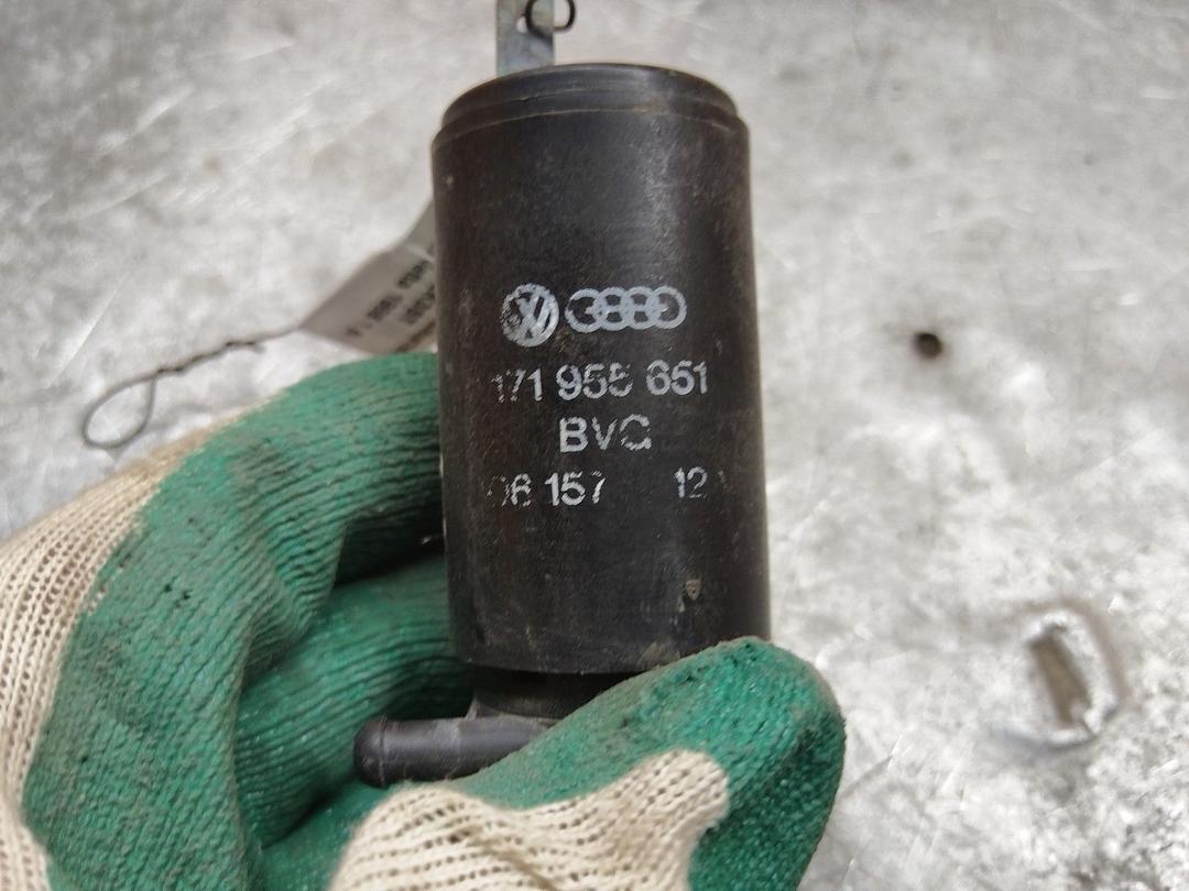 Насос (моторчик) омывателя стекла GEK3ST Volkswagen Jetta купить с доставкой