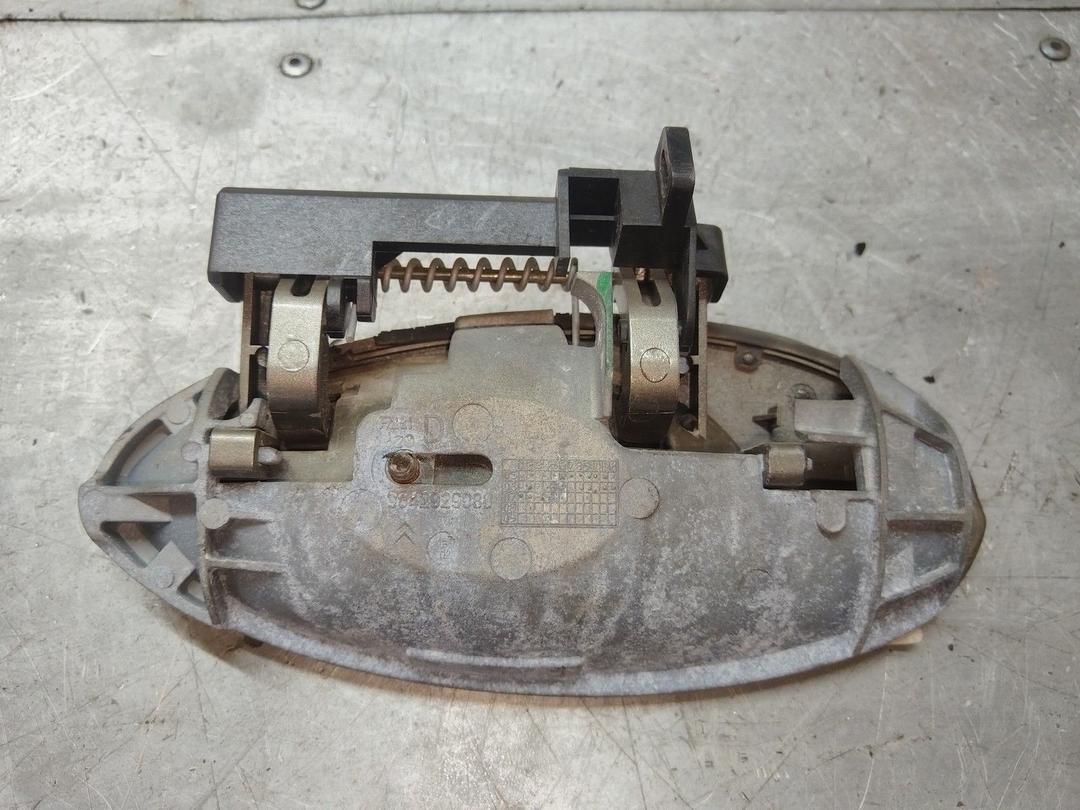 Ручка наружная задняя правая AQJOT3 Citroen C5 купить