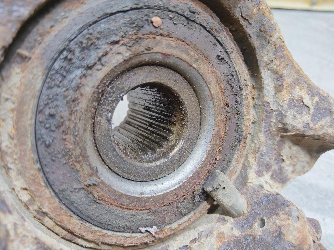 Кулак поворотный левый 15WDBN Renault Laguna купить на авторазборке