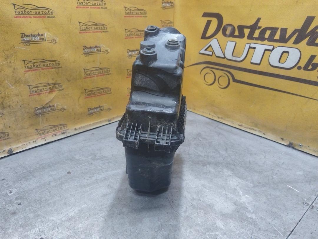 Корпус воздушного фильтра T9U9D9 Toyota Yaris Verso - Фото 6